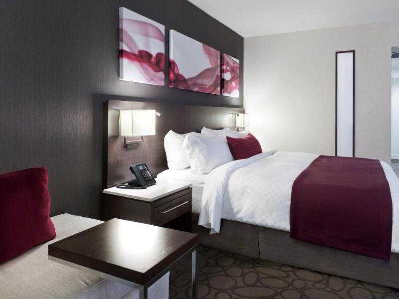 Delta Hotels By Marriott Montreal Pokoj fotografie